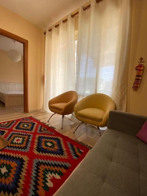 شقة تيرانا  في *Heart Of New Bazaar 1 Bed Apt* المظهر الخارجي الصورة
