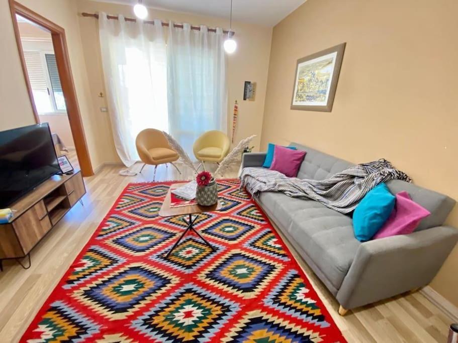 شقة تيرانا  في *Heart Of New Bazaar 1 Bed Apt* المظهر الخارجي الصورة